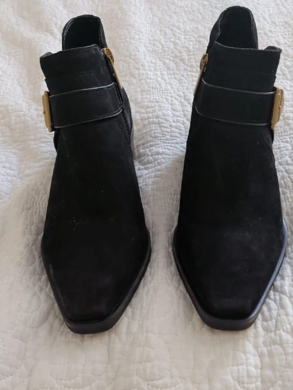 Vince Camuto classic black